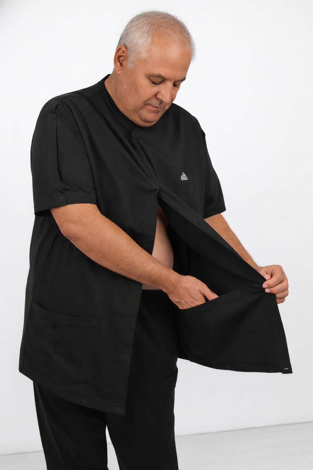 Cure Adaptive Postoperative Treatment and Patient Care Clothing